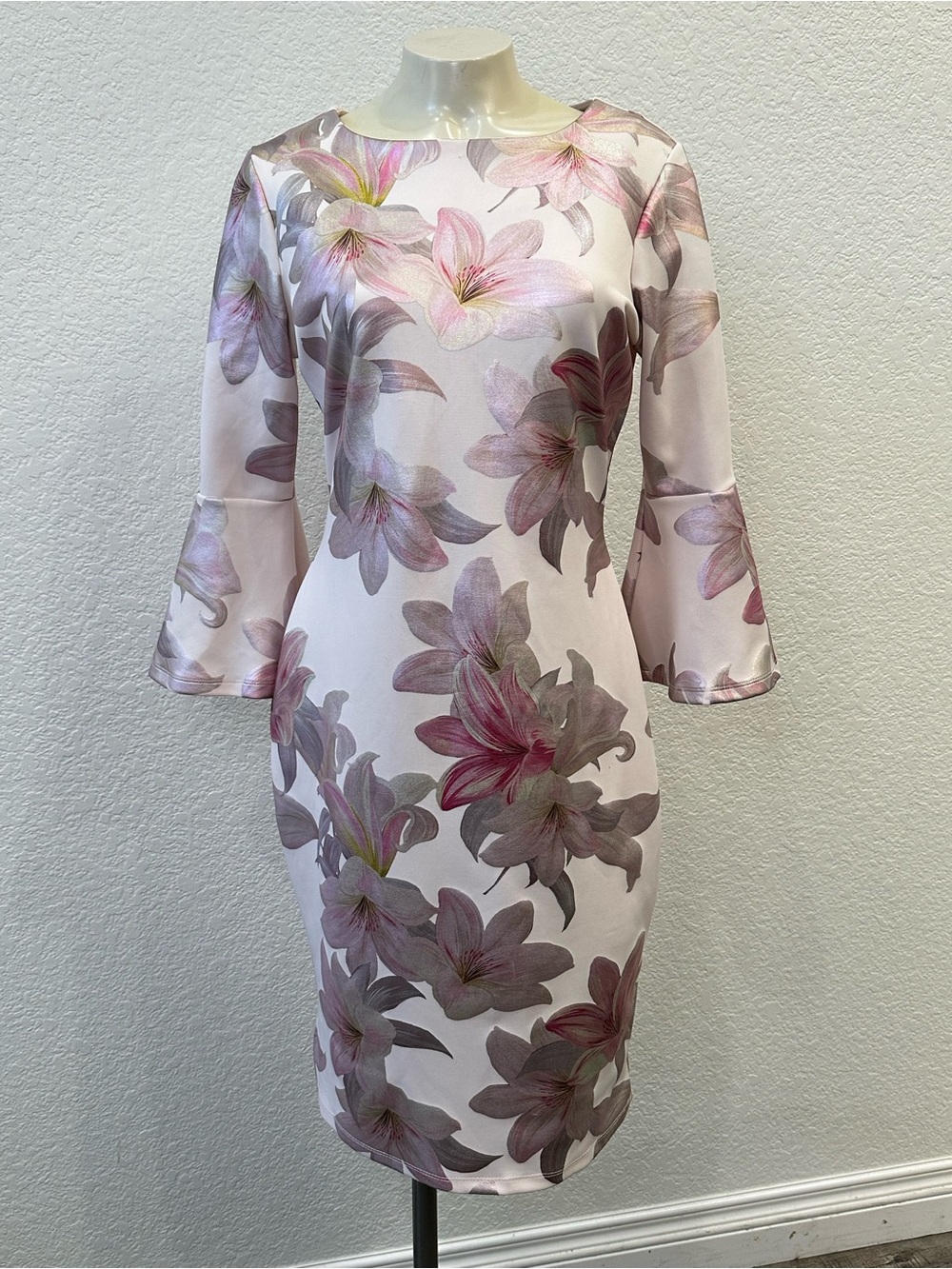 Olivia Matthews Pink Floral Long-Sleeve Sheath Dress